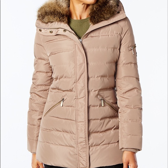 MICHAEL Michael Kors Faux-Fur-Collar Puffer Coat - Picture 1 of 8